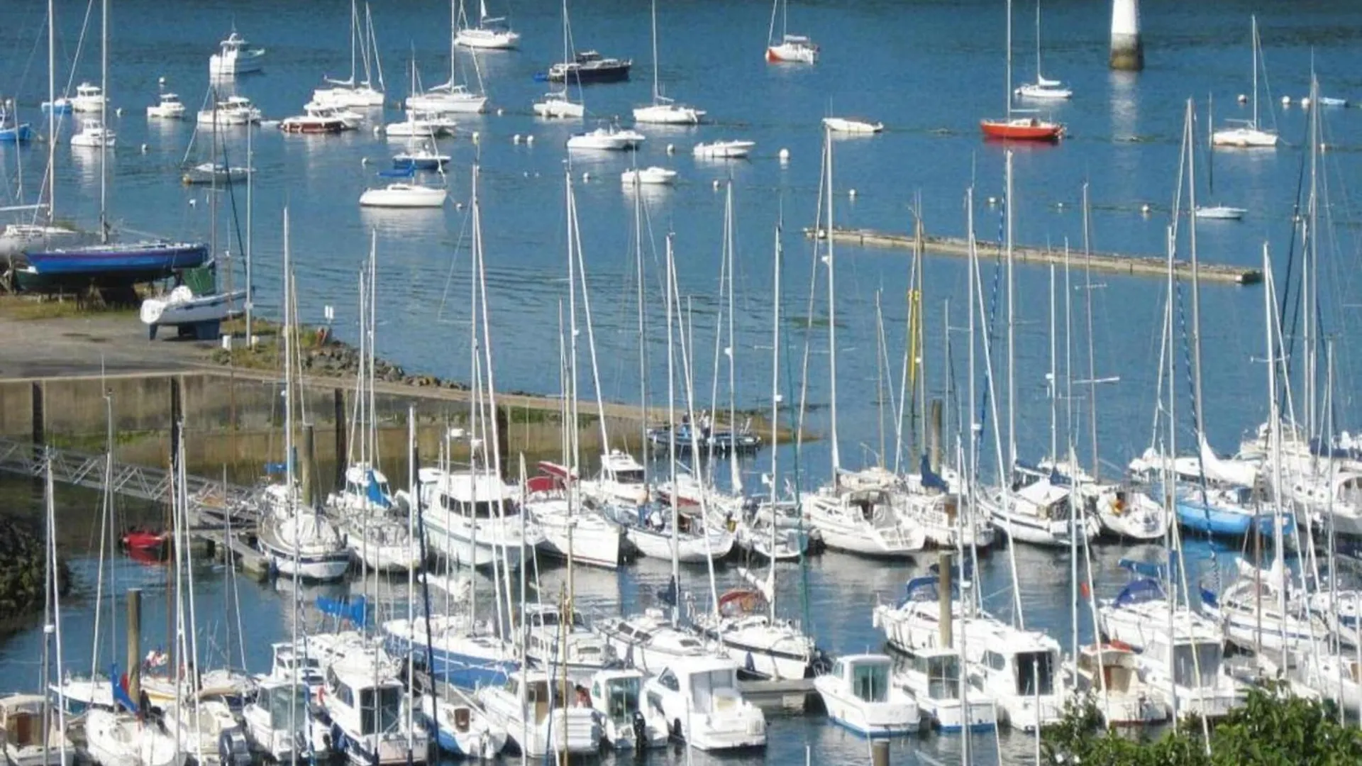Nice Holiday Home In A Residence Near The Beach Saint-Quay-Portrieux 0*,